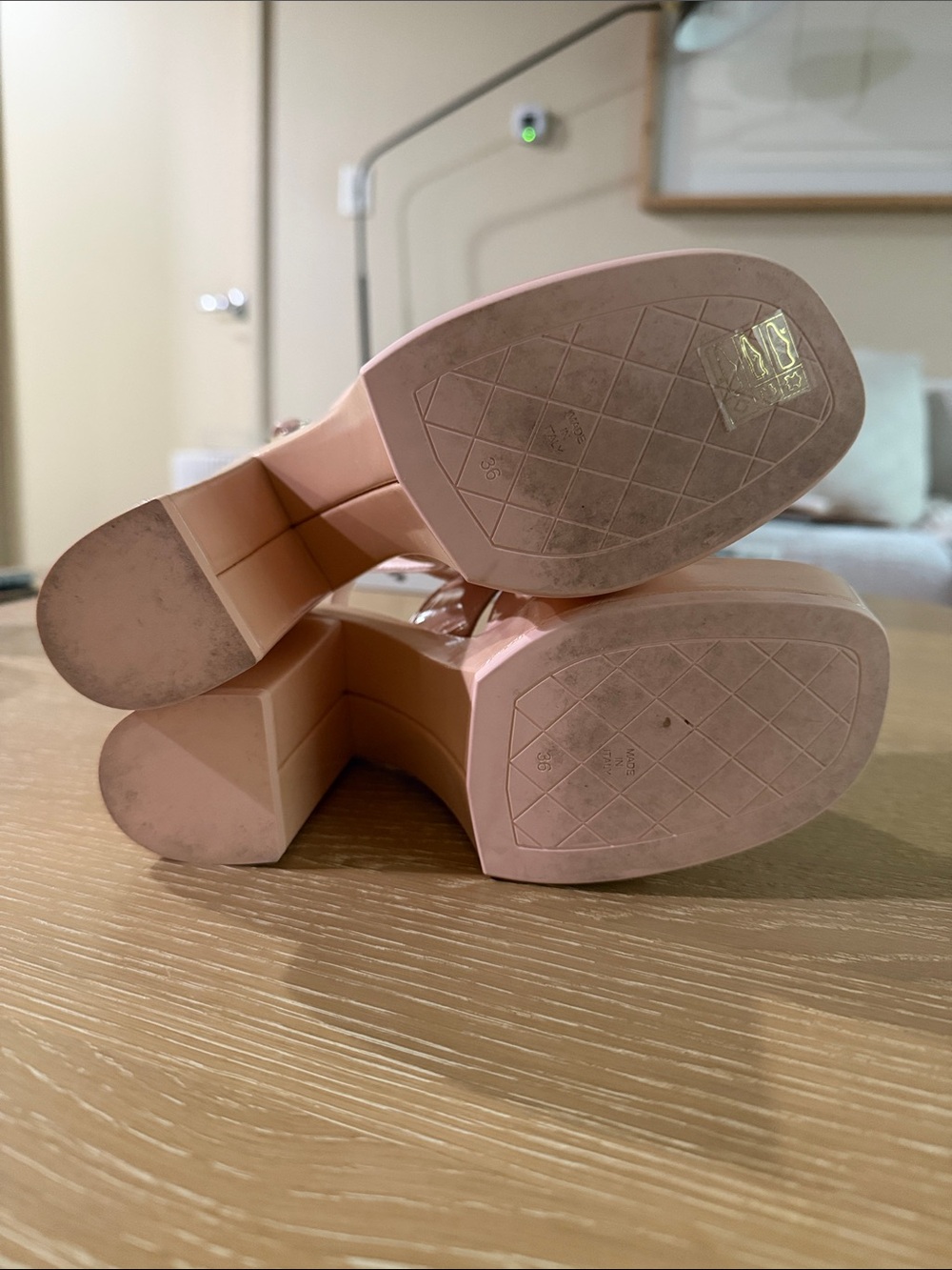 CHANEL Blush Pink Patent Leather Platform Slingback Sandals (Authentic) - Picture 3 of 16